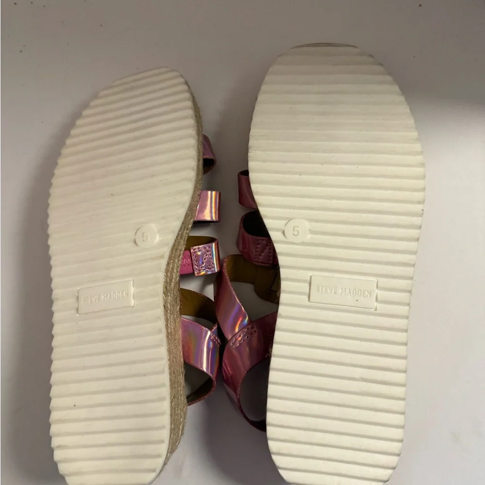 Steve Madden Iridescent Pink Sandals Size 5